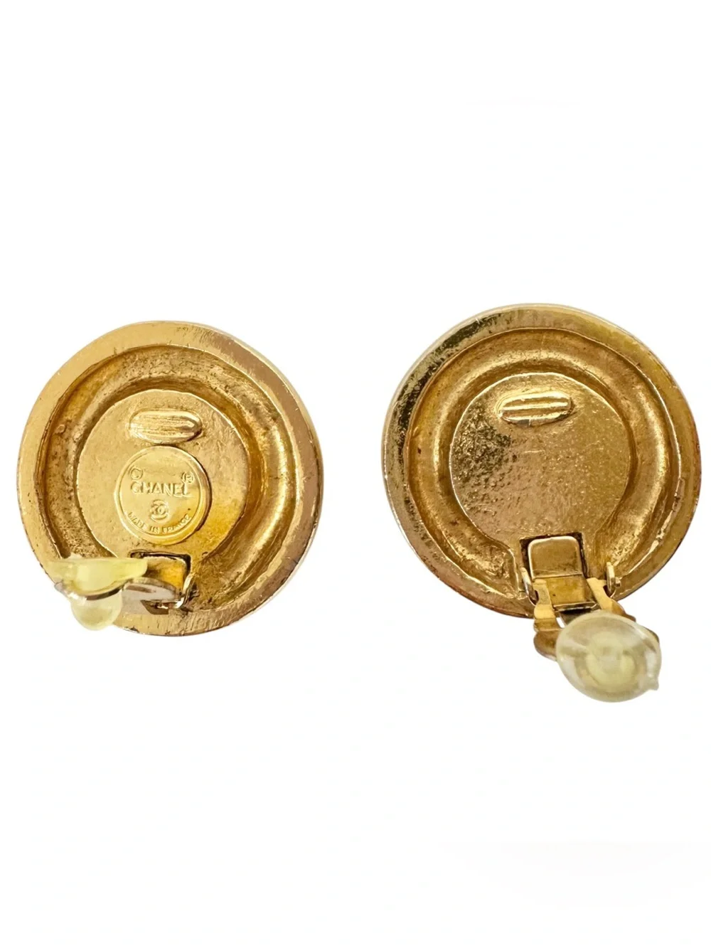 CHANEL Round Faux Pearl Gold Plated Coco Mark CC Logo Vintage Clip On Earrings